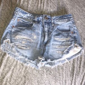 American Eagle Size 6 high wasted shorts!
